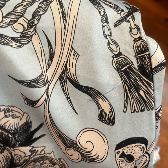 Victoria’s Secret Satin PJ Set - Picture 8 of 10